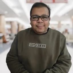 Dr. Aakash Aggarwal